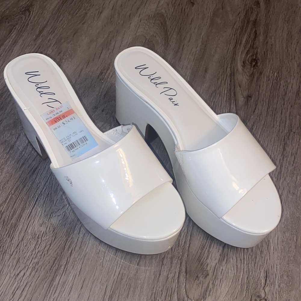 Wild Pair Melbourne Women’s Platform Sandals - Picture 1 of 5